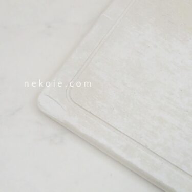 寿命2年の珪藻土バスマットの、14年目。